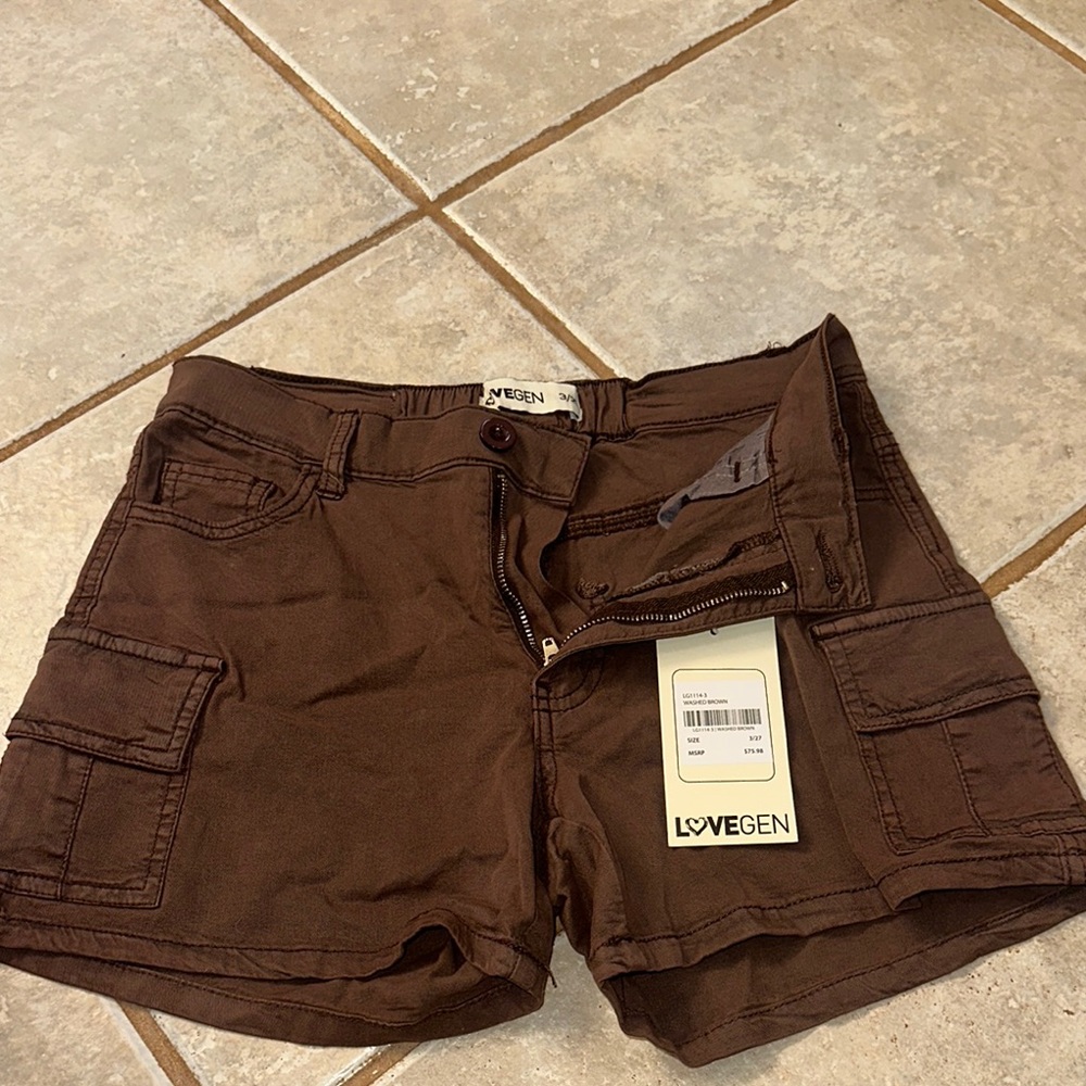 Love Brown Cargo Shorts with Sturdy Cotton Construction
